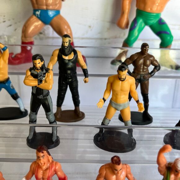 Vintage WWE Wrestlers Action Figures Set of 34 - Picture 8 of 11